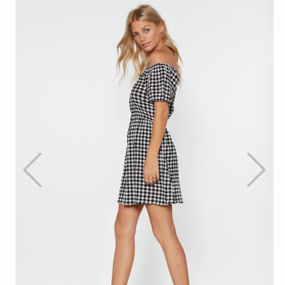 Off the Shoulder Gingham Dress - Picture 2 of 4